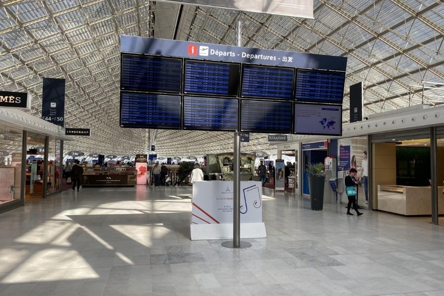 Nhà ga 2E - Sân bay Charles de Gaulle airport, Paris